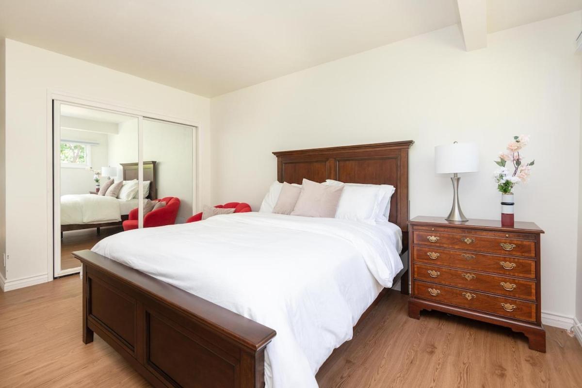 Near Beverly Hills Deluxe Villa With Amazing View And Hot Tub Villa *