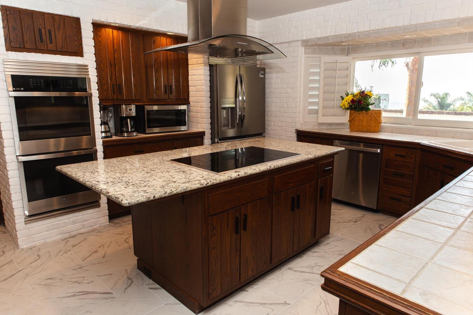 Near Beverly Hills Deluxe Villa With Amazing View And Hot Tub Villa