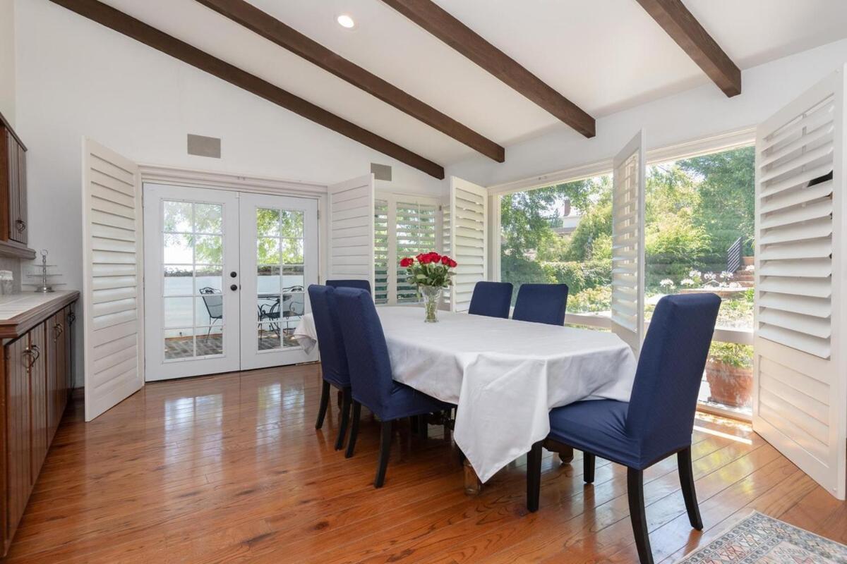 Near Beverly Hills Deluxe Villa With Amazing View And Hot Tub Villa *